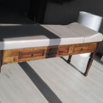 Ahşap Muayene Masası | ÇEKMECELİ | Torna Ayaklı Muayene Sedyesi